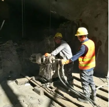 荷塘水下抗分散灌浆料特点 水下不分散注浆料介绍